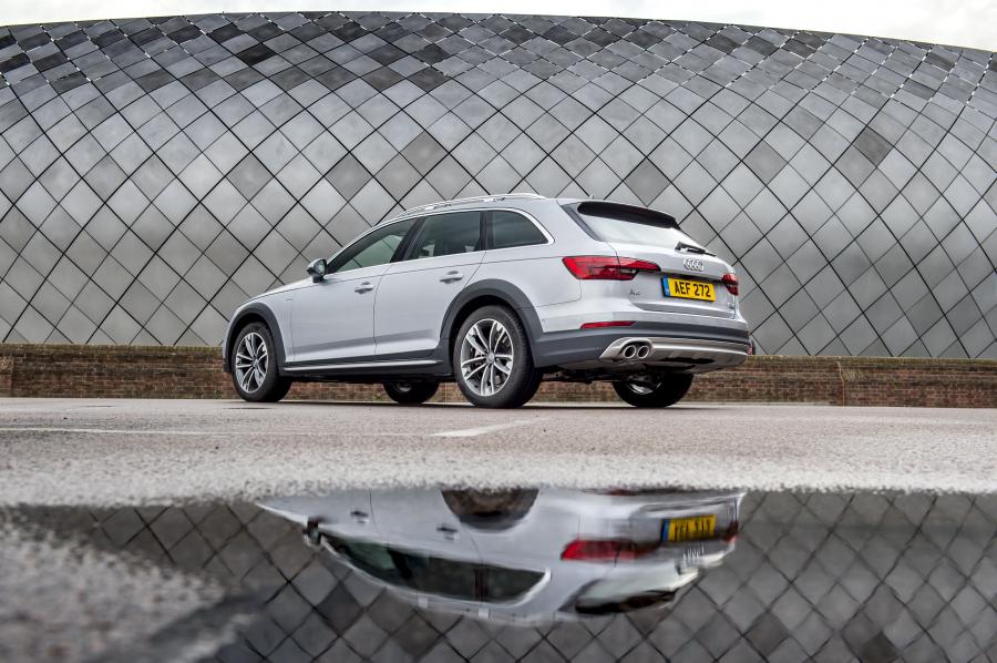  Audi A4 Allroad 3.0 TDI Quattro (B9) 2016 года  (UK) (фото 8 из 33)